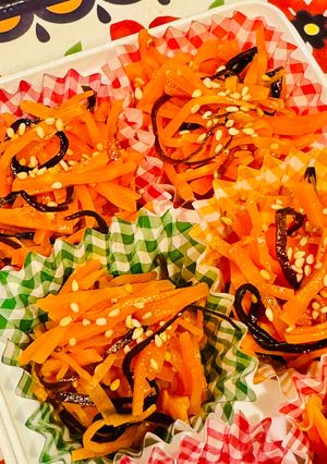 お弁当冷凍作り置き☆レンチン！人参・塩昆布和え-レシピのメイン写真