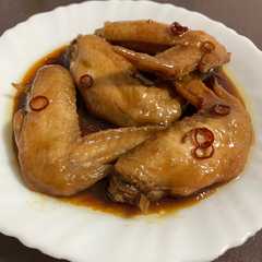 รูปของ 簡単♪手羽先の甘辛煮