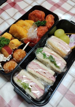 全校遠足　ホットサンドとナゲット弁当-レシピのメイン写真