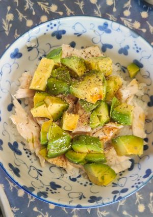 サラダチキン×アボカド丼-レシピのメイン写真