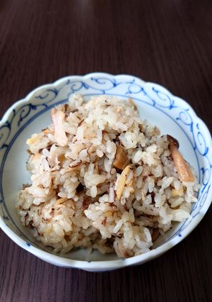 炊き込みご飯の素とさば缶の炊き込みご飯-レシピのメイン写真
