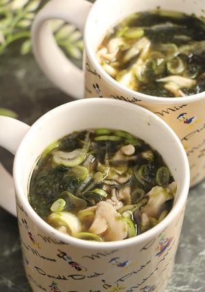 免疫力アップ！舞茸のカップみそ汁-レシピのメイン写真