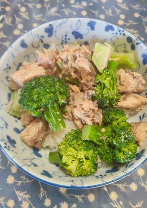 鯖缶とブロッコリーのレンジ蒸し-レシピのメイン写真