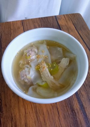 我が家の定番☆茹で鶏&ワンタンのスープ♪-レシピのメイン写真