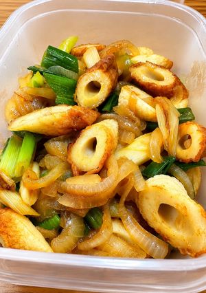 玉ねぎ・長ネギ・ちくわのカレー炒め-レシピのメイン写真