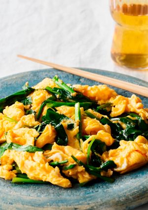 10分でできる!ピリ辛にら玉炒め-レシピのメイン写真