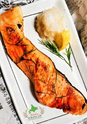 🐟️北海道×北欧❄焼き鮭マジョラムとバター丨ディル-レシピのメイン写真