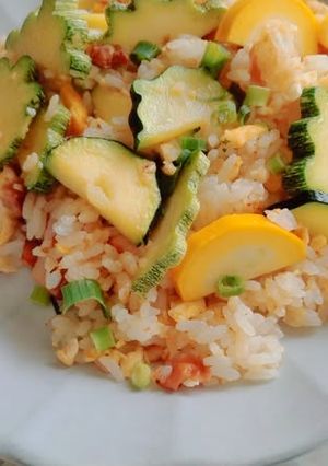 ズッキーニと生姜と梅干しの炒飯-レシピのメイン写真