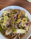 ハーブソーセージのかき玉蕎麦