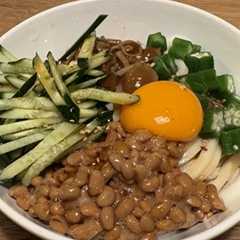 รูปของ ピリ辛ネバネバ混ぜうどん