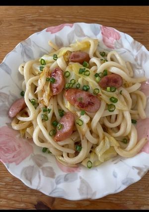 ウィンナーキャベツ焼きうどんにんにく塩味-レシピのメイン写真