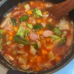 รูปของ 野菜たっぷりミネストローネスープ