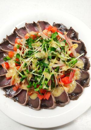 玉ねぎ麹で旨み引き立つ♪鰹のカルパッチョ-レシピのメイン写真