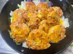鳥ムネ挽肉と豆腐の大葉てりたまつくね-レシピのメイン写真