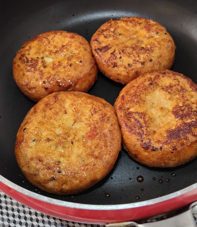 大きめがんもの焼肉のタレ焼き-レシピのメイン写真