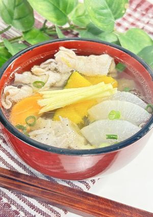 豚汁大好き🥣😋「はっち」の幸せすまし豚汁-レシピのメイン写真