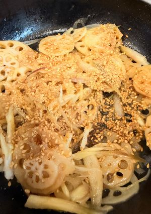 れんこんとみょうがの炒め煮-レシピのメイン写真