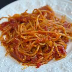 รูปของ シンプルなトマトパスタ