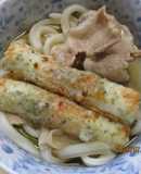肉汁かけうどん竹輪の磯辺揚げのせ😋♪