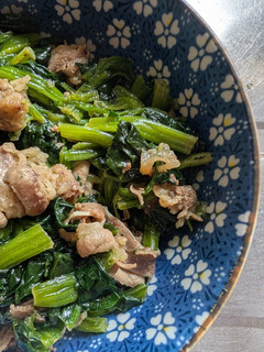 簡単★ほうれん草と牛肉の焼肉のたれ炒め-レシピのメイン写真