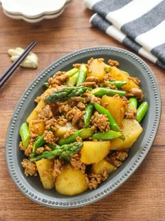 アスパラと豚ひき肉のオイスターカレー炒め-レシピのメイン写真