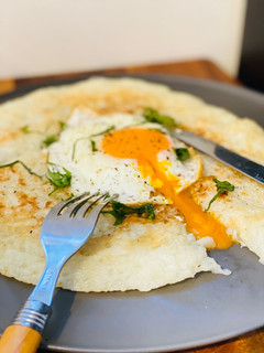 半熟目玉焼きのせ 柚子胡椒ガレット-レシピのメイン写真