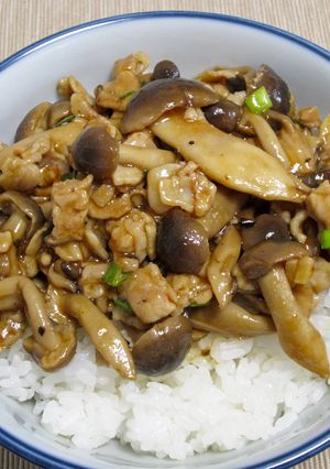 しめじと豚バラ肉の炒め物-レシピのメイン写真