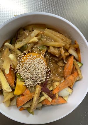 お一人様野菜たっぷりオイ味噌ウインナー丼-レシピのメイン写真