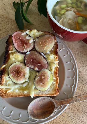 無花果とチーズのトースト-レシピのメイン写真