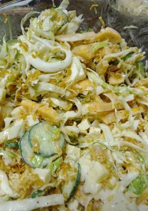 柿とチキンラーメンのキャベツサラダ-レシピのメイン写真
