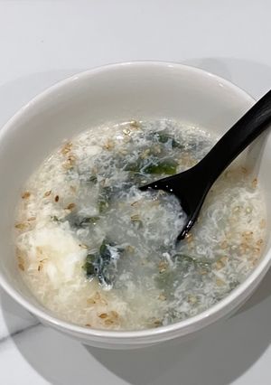 わかめと卵白の中華スープ-レシピのメイン写真