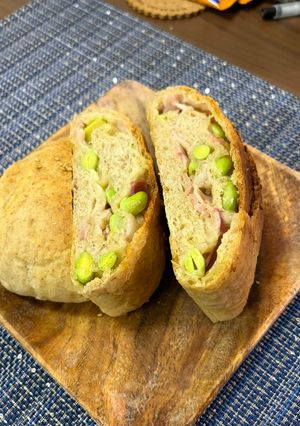 枝豆とベーコンとチーズのパン-レシピのメイン写真