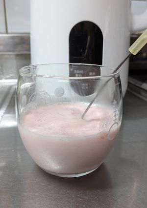 ソイリッチでいちごシェイク-レシピのメイン写真