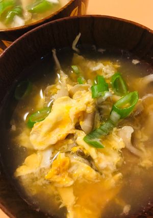ササッと汁物●マイタケの玉吸い-レシピのメイン写真
