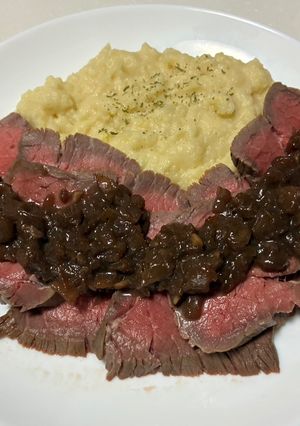 クリスマスの予行演習🎄炊飯器でローストビーフ🥩-レシピのメイン写真