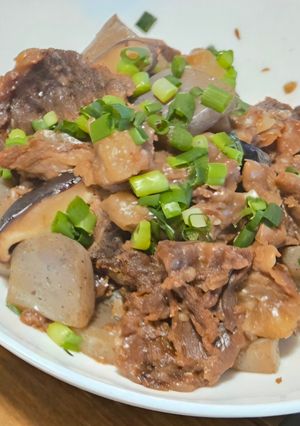 牛スジコンと椎茸-レシピのメイン写真