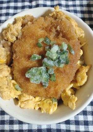 玉ねぎなし！サクうまコロッケ卵とじ丼-レシピのメイン写真