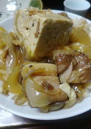 豚バラのすき焼き風豆腐丼-レシピのメイン写真