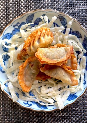 大根の葉で揚げ餃子-レシピのメイン写真