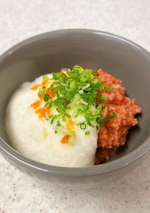 ねぎとろのピリ辛中華だれ和えのとろろがけ-レシピのメイン写真