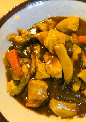 鶏肉と緑黄野菜のカレー丼-レシピのメイン写真