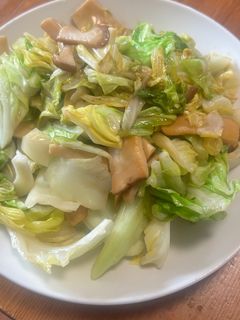 エリンギとキャベツのオイスターバター炒め-レシピのメイン写真