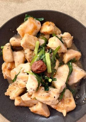 鶏胸肉とニラの梅ポン酢炒め|今日の夕飯-レシピのメイン写真