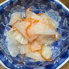 รูปของ 大根とにんじんの甘酒塩こうじゆず酢漬け