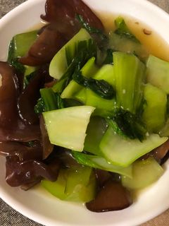 チンゲン菜とキクラゲの炒め物-レシピのメイン写真