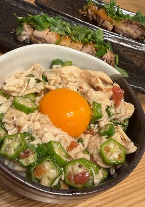 夏バテ予防！火も使わない鶏ササミオクラ丼-レシピのメイン写真
