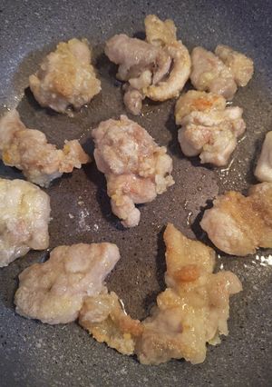 少ない油でヘルシーに✬鶏肉の柚子塩焼き-レシピのメイン写真
