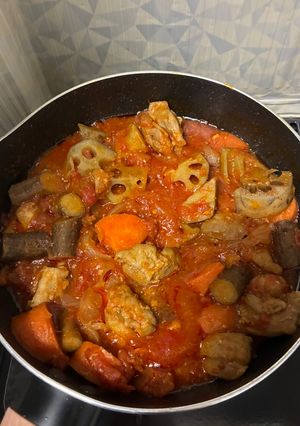 塩麹入り！鶏肉と根菜のトマト煮-レシピのメイン写真