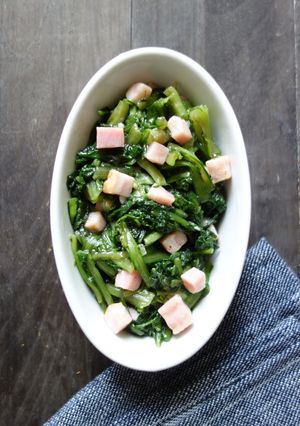 レンジで★春菊とベーコンのにんにく和え-レシピのメイン写真