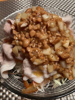 【腸活レシピ】豚しゃぶ納豆ドレッシング-レシピのメイン写真